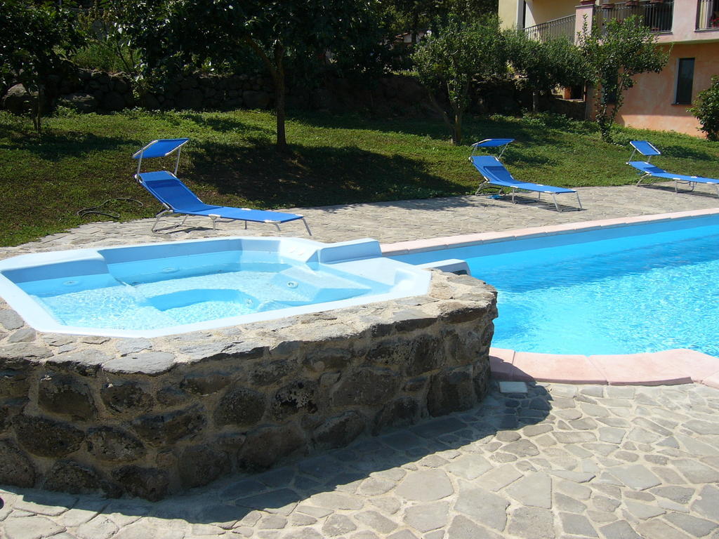 Вилла Agriturismo Francadu Санту-Луссурджу Экстерьер фото