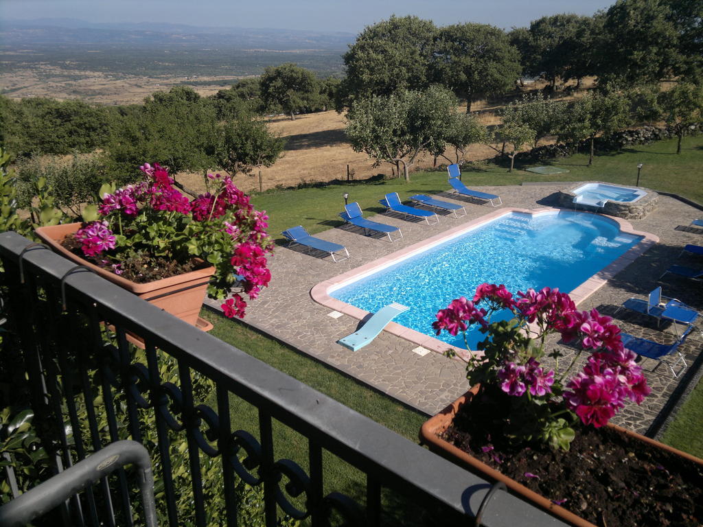 Вилла Agriturismo Francadu Санту-Луссурджу Экстерьер фото